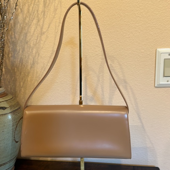 Furla Italian Leather Bag ⭐️ HOST PICK ⭐️ - Picture 5 of 11